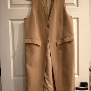Laundry By Shelli Segal Tan Sleeveless Long Vest